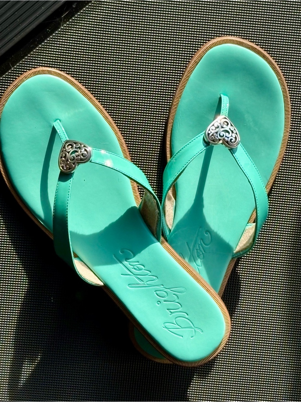 Brighton Vintage Orla 4 Filigree Heart Flip Flops Patent Leather, Blue, 9M